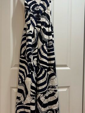 H&M Black and White V-Neck Printed Maxi Dress